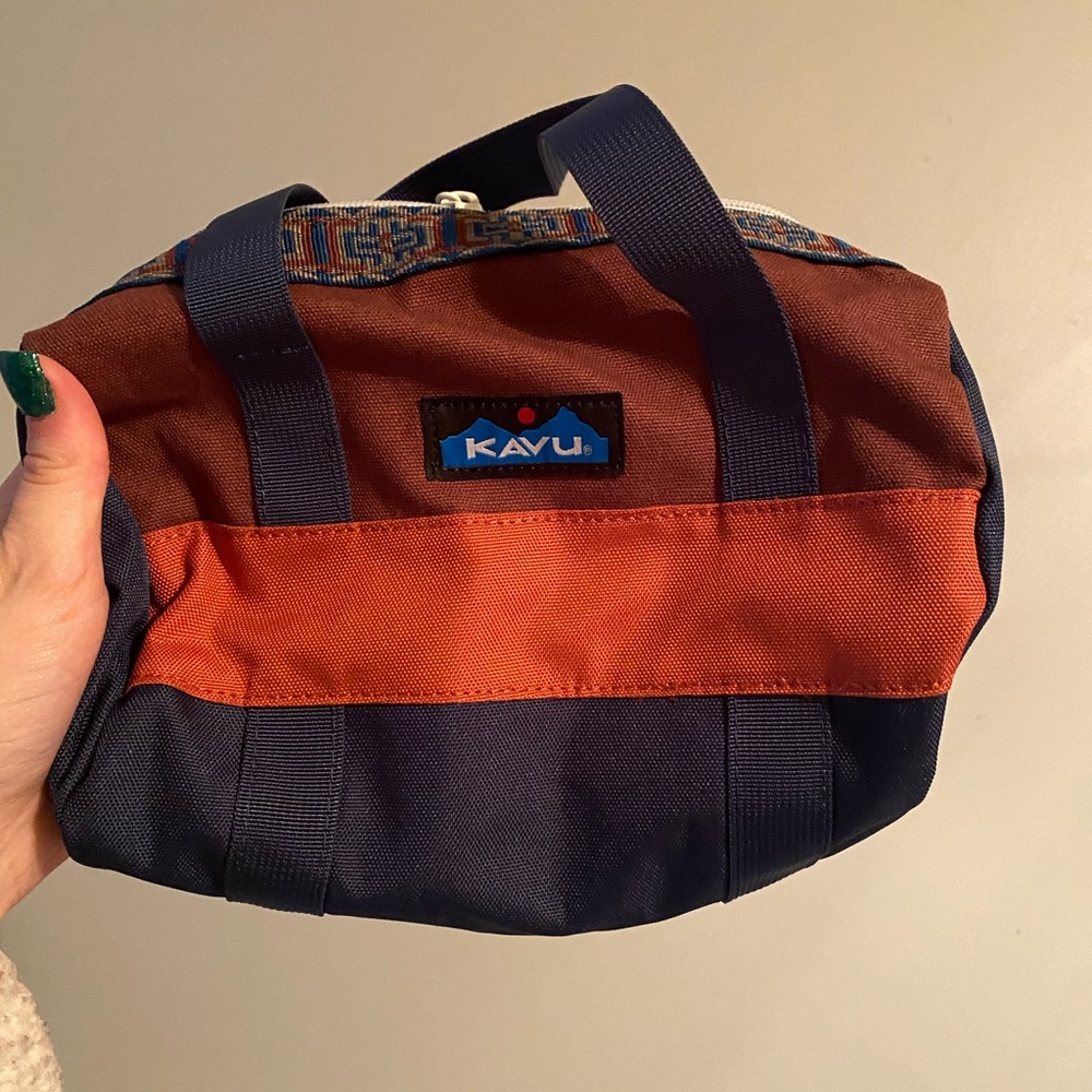 NWT Kavu mini duffle